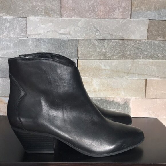 INC Idra Block-Heel Booties - Picture 5 of 7
